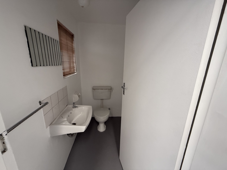 Commercial Property for Sale in Parow East Western Cape